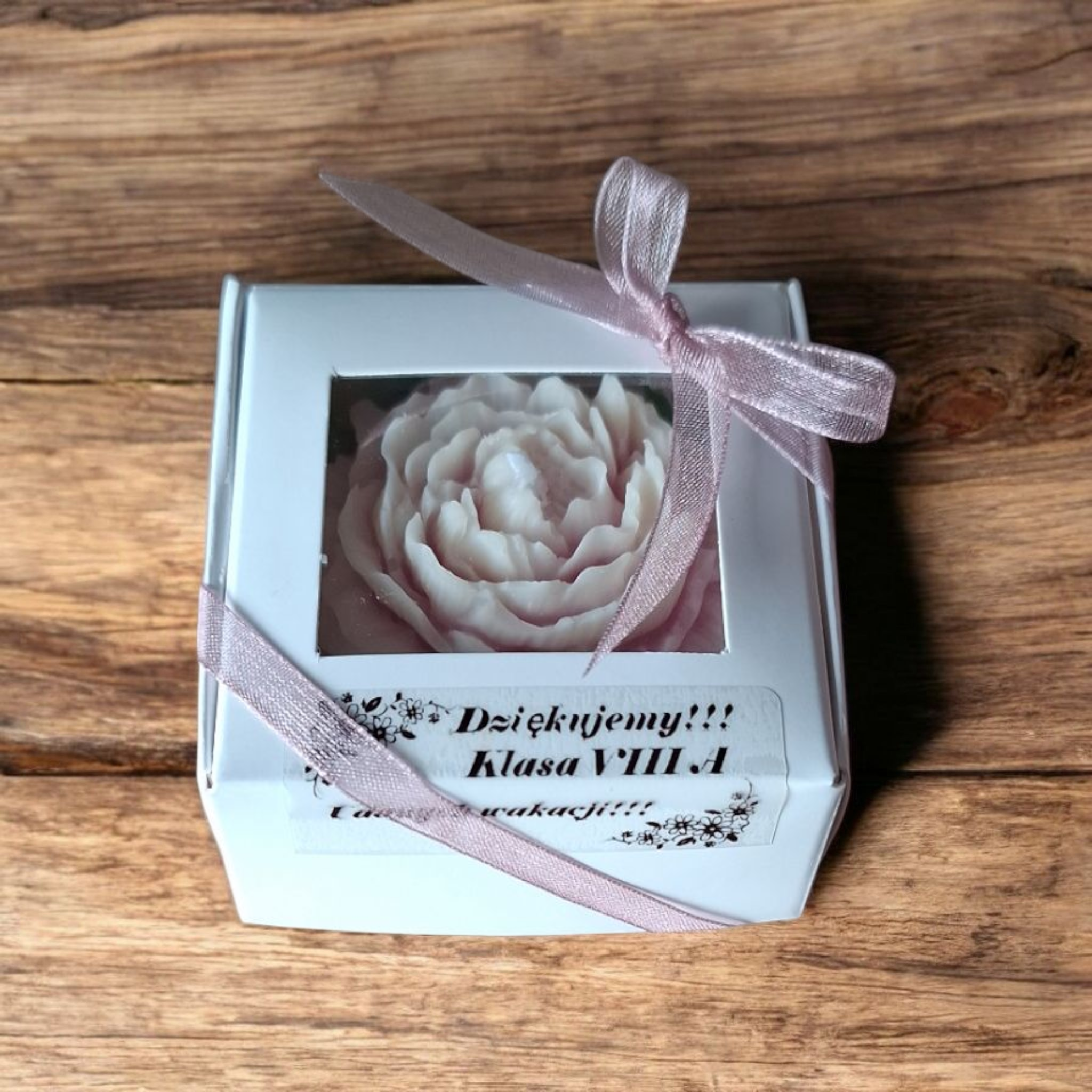 Minimalist handmade candle in gypsum container, sustainable soy wax.